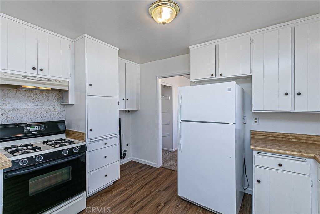 listing image 130723802142460082234