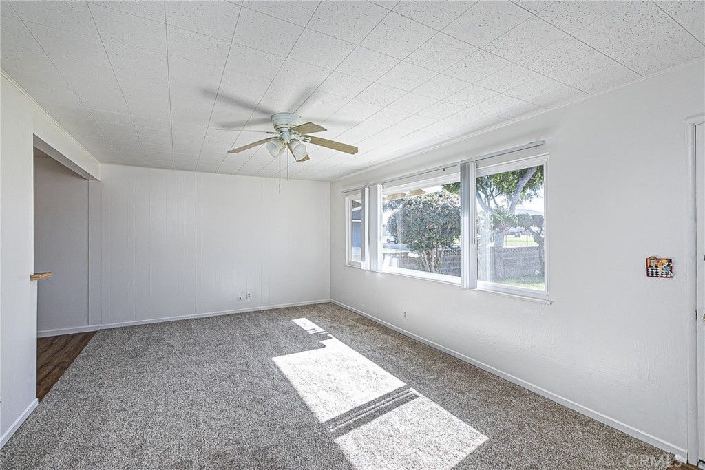 listing image 130724238198249277248