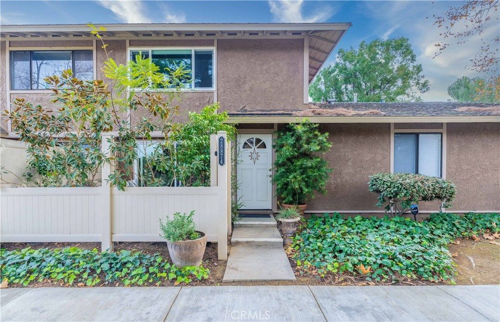listing image 130726430075221864356