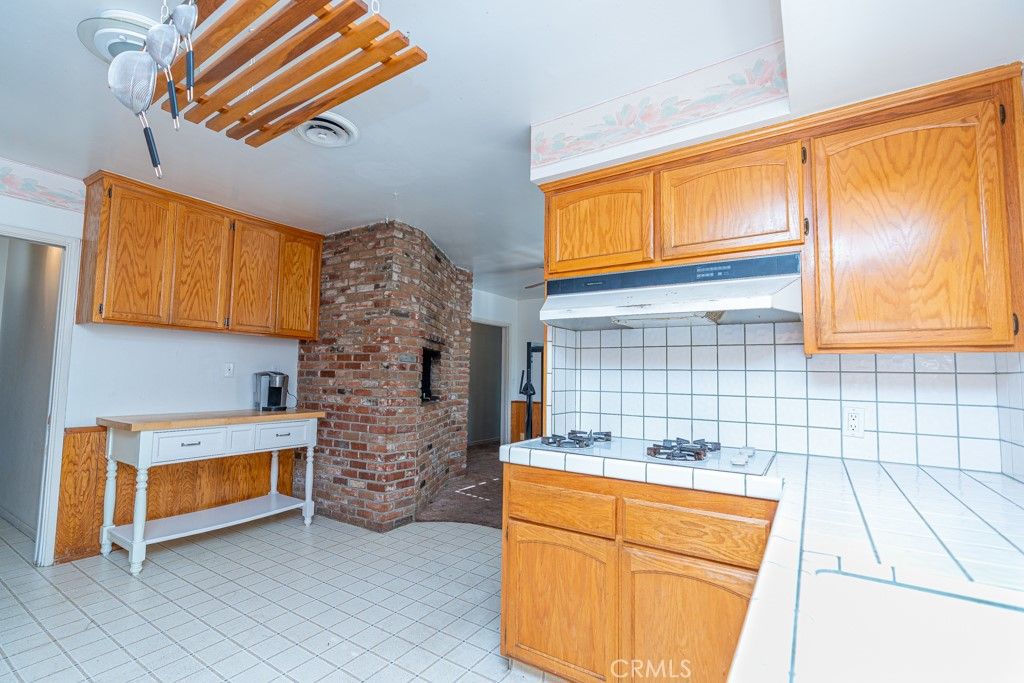 listing image 130728435376354909448