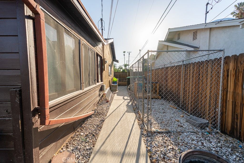 listing image 130721145224214278915