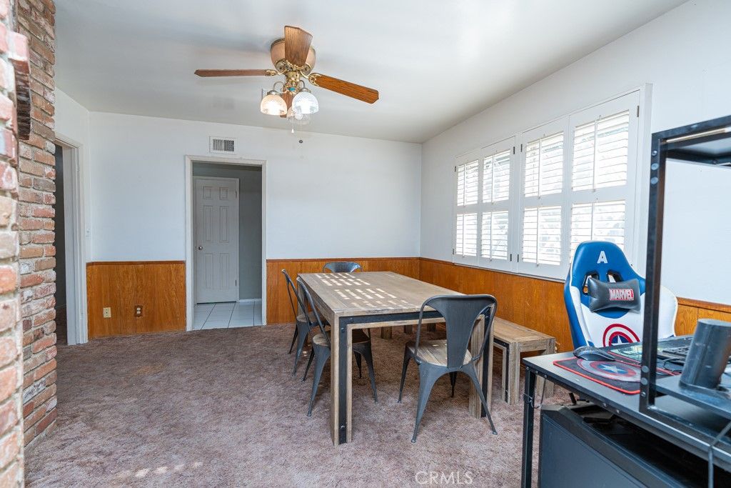 listing image 130726409582248182135