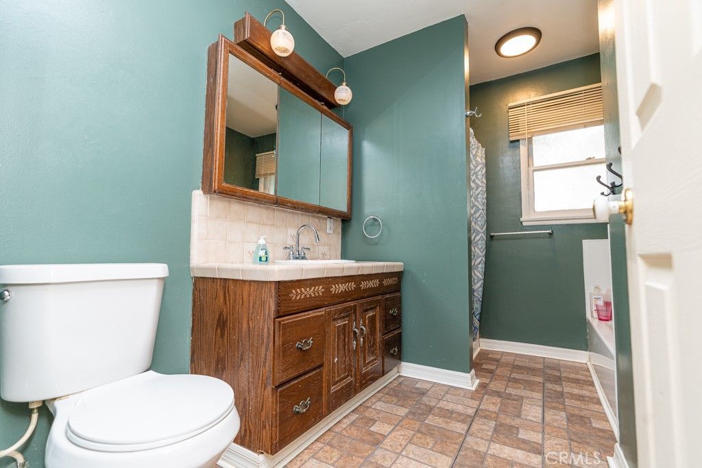 listing image 130720906135694592432