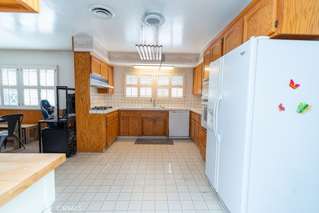 listing image 130729586802747393959