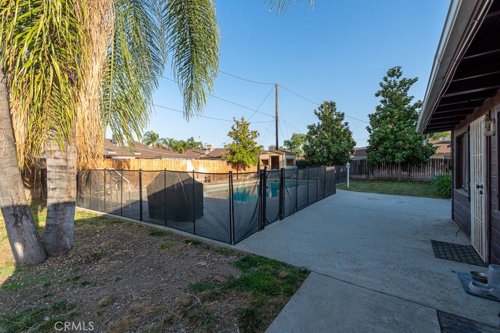 listing image 130725425457985746002