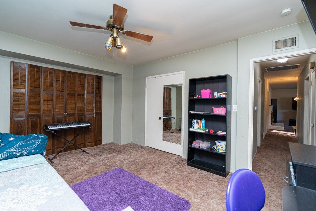 listing image 130728124384777056432