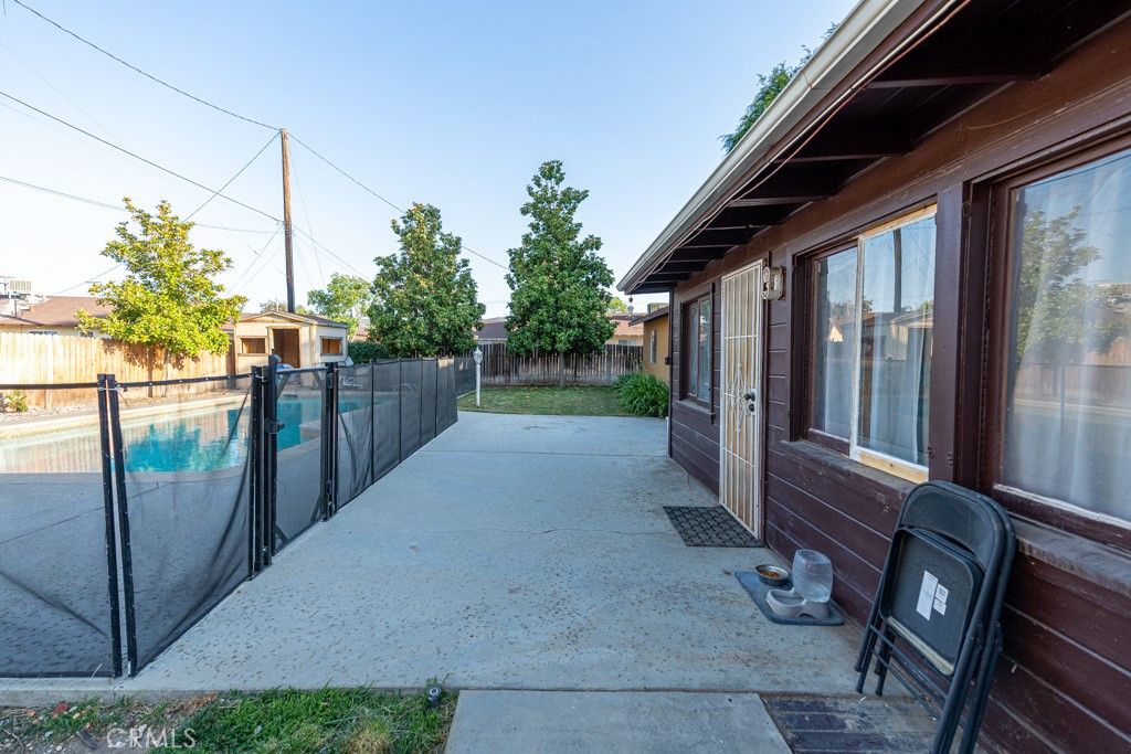 listing image 130728918372483340338