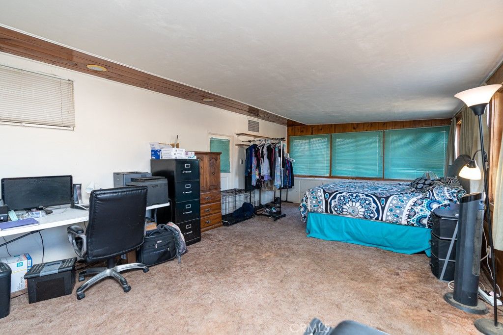 listing image 130726187526582889878