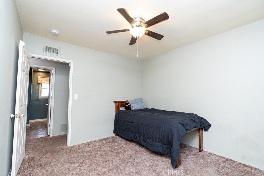 listing image 130727097723901735503