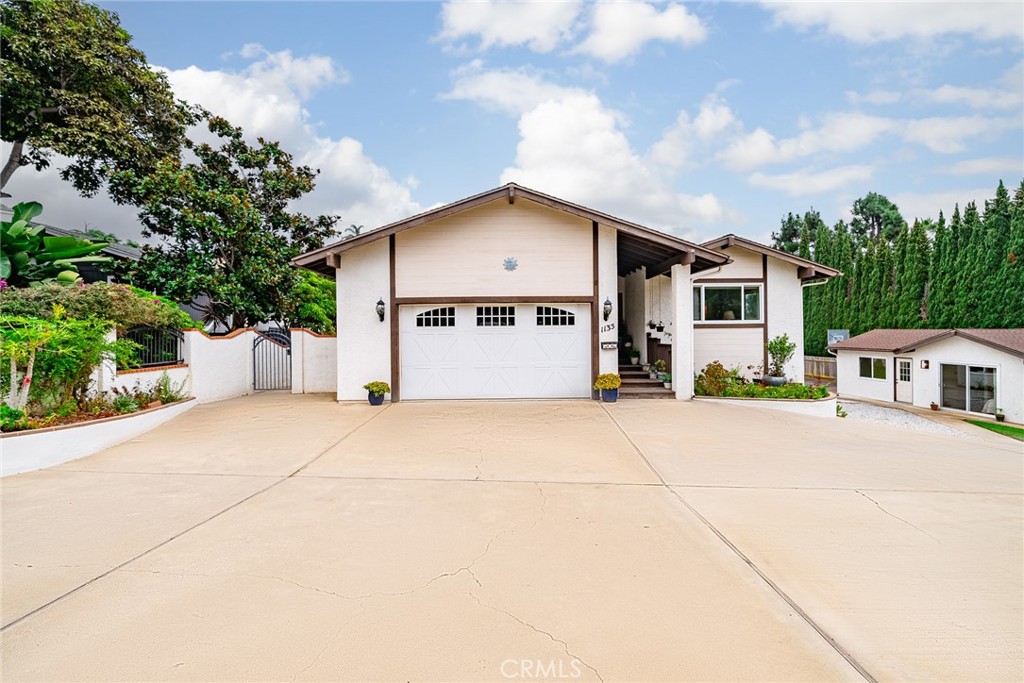 1135 Cape Aire Lane