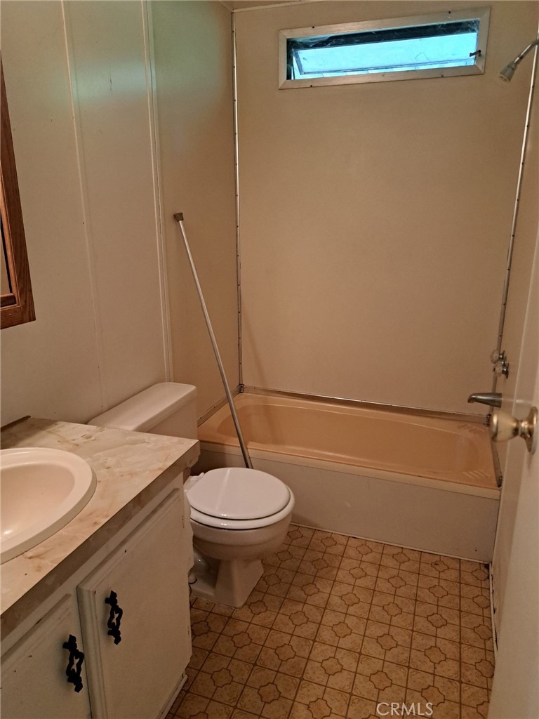 Photo 16 of 25 of 4031 Gray Stone Court mobile home