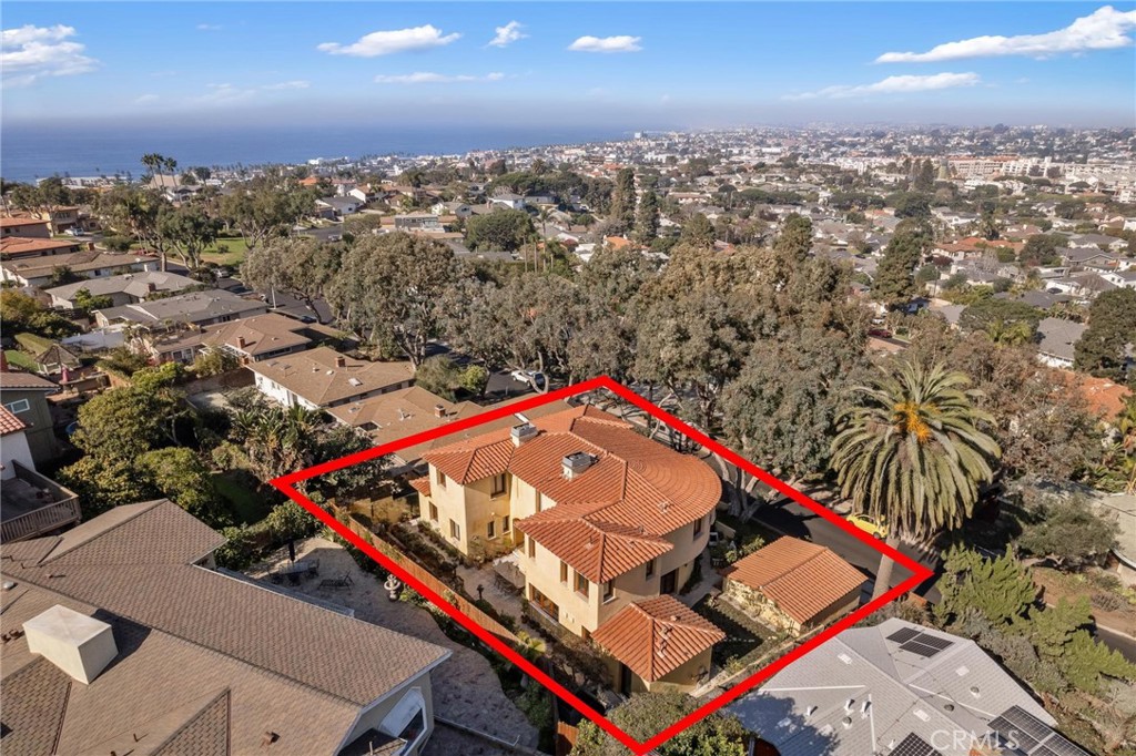 664 Calle Miramar