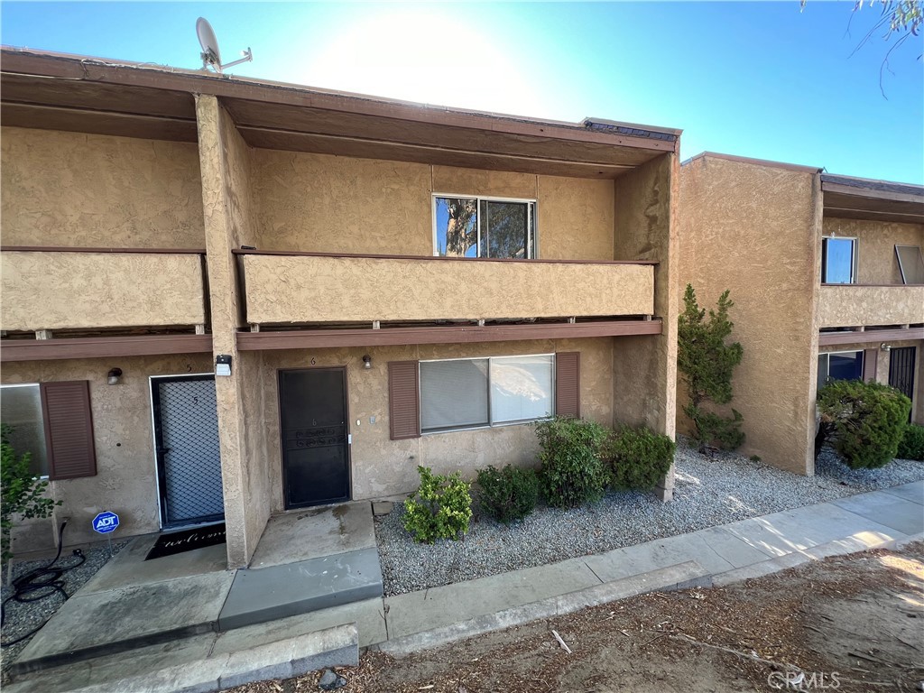 View Victorville, CA 92395 condo