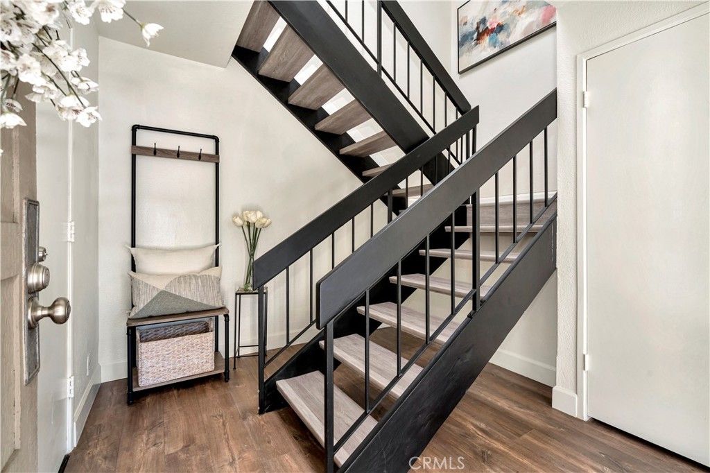 listing image 130729332332260728987
