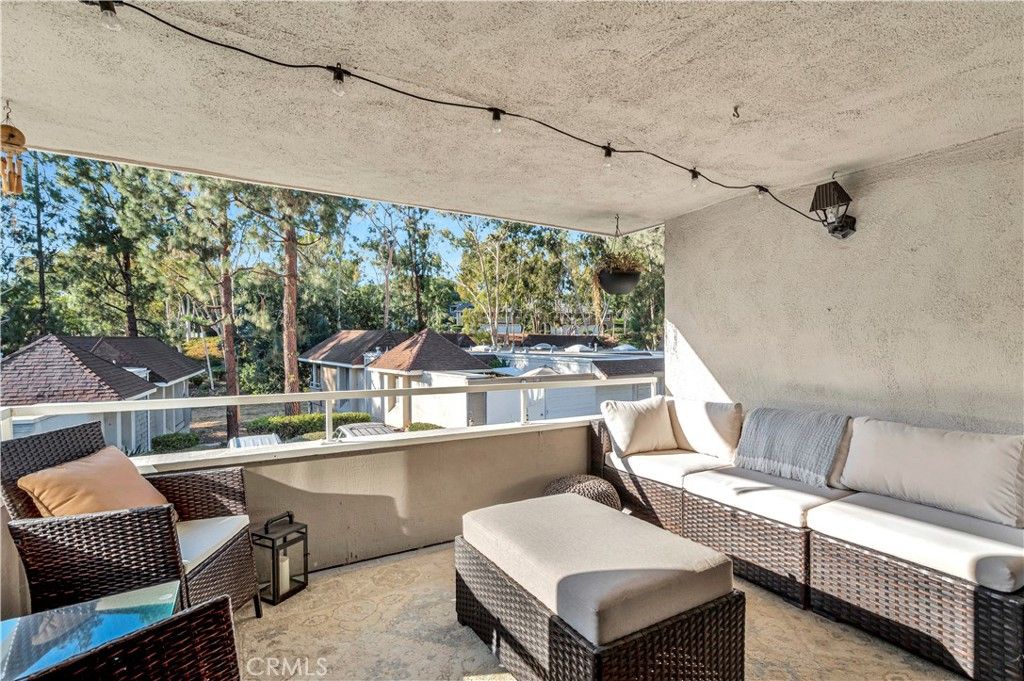 listing image 130725593052191581155