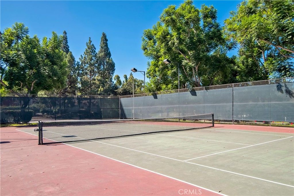 listing image 130723854918339022499