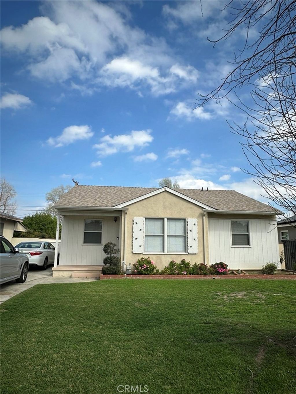 listing image 0