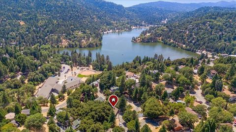 A home in Crestline