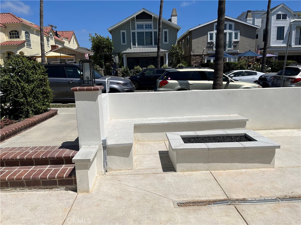 Corona del Mar North of PCH (CNHW) - Residential Lease