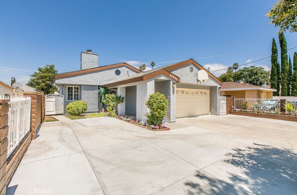 listing image 130728933304568048341
