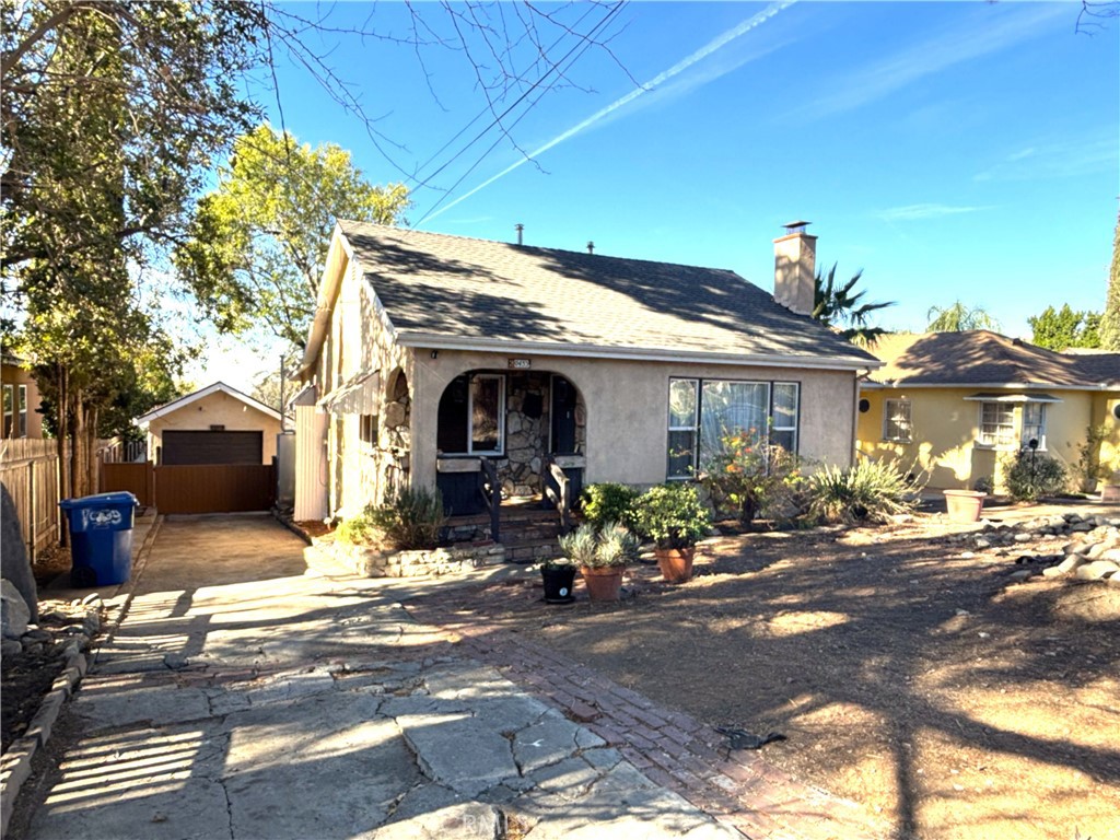 10433 Helendale Avenue