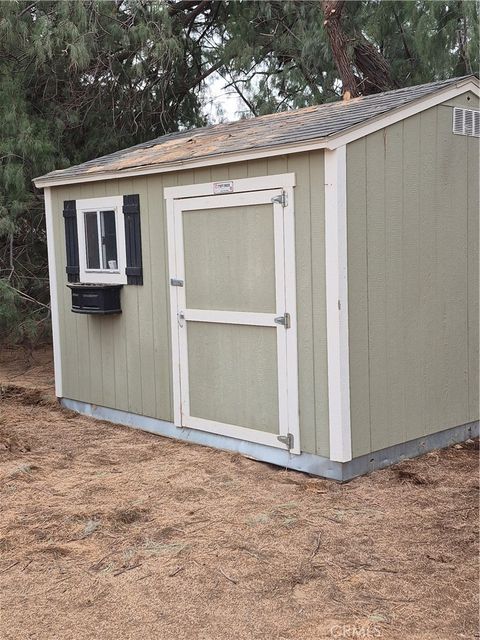 A home in Newberry Springs