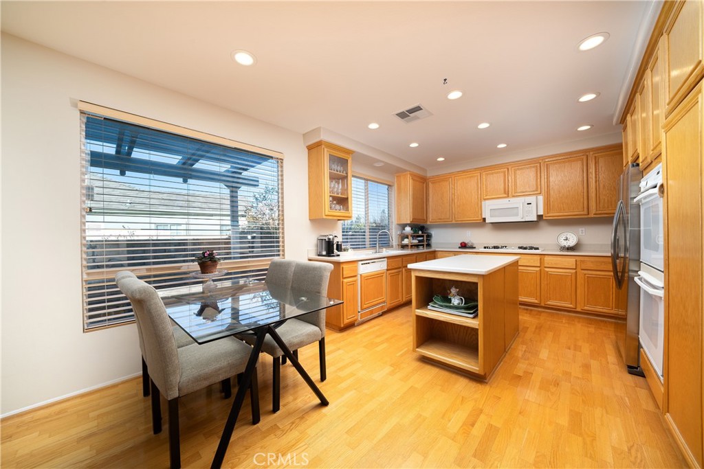Custom Homes (NPRK) (CNPRK) - Residential
