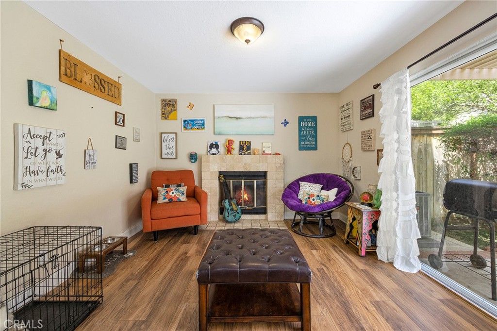 listing image 13071040929344