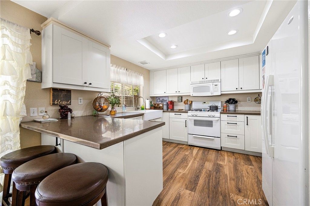 listing image 13072907427835