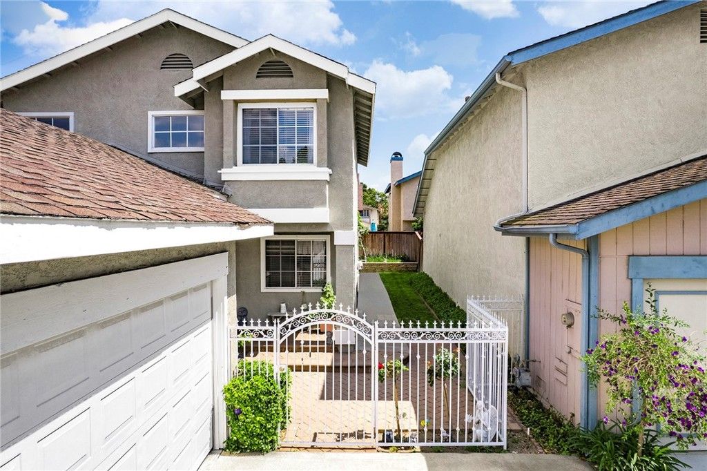listing image 13071414885818