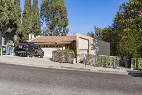 A home in Hollywood Hills East