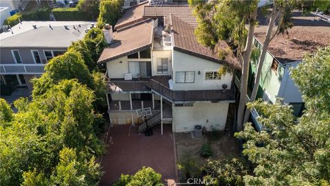 A home in Hollywood Hills East