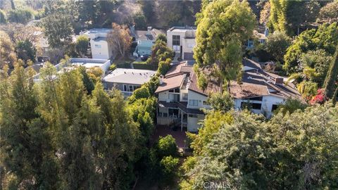 A home in Hollywood Hills East