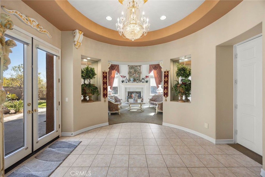 2503 N San Miguel Drive