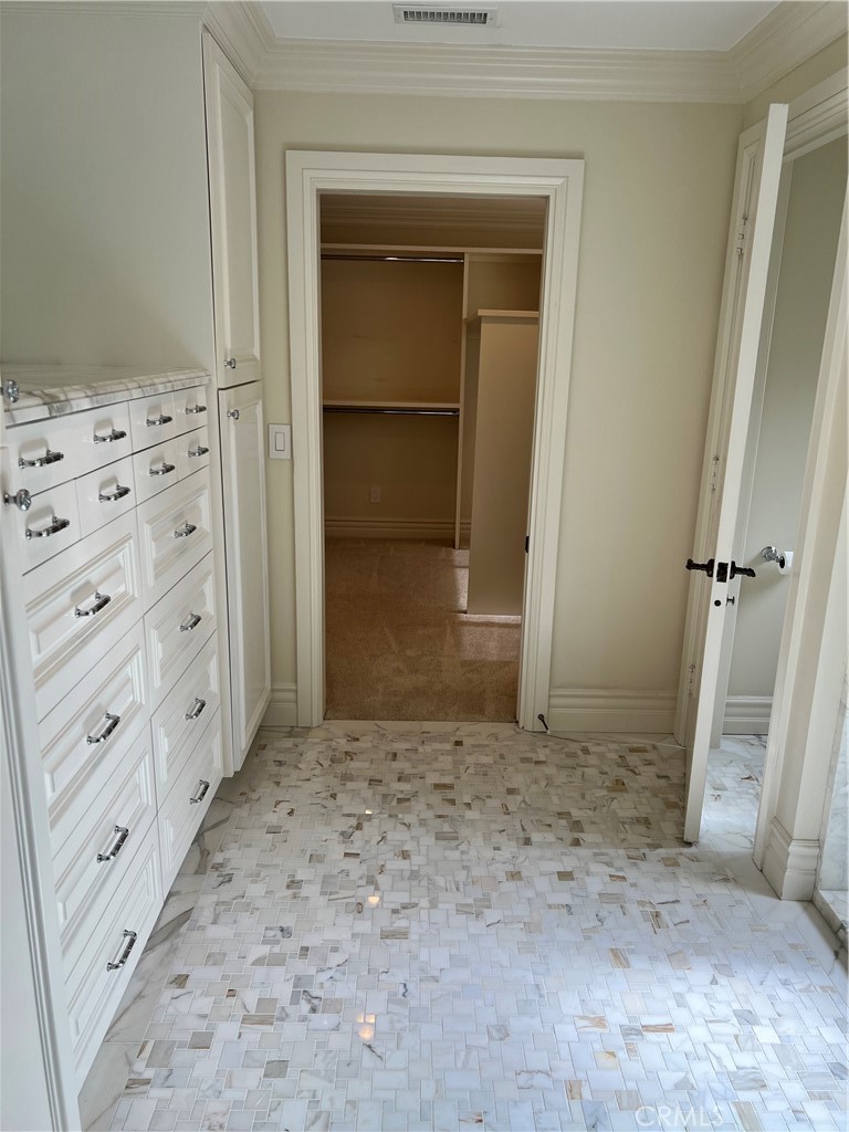 Linda Isle (LIND) - Residential Lease