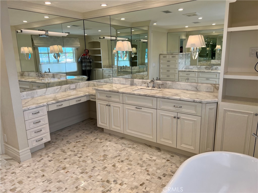 Linda Isle (LIND) - Residential Lease