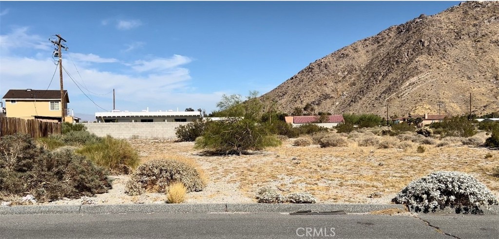 Discover this unbelievable piece of land! It covers 9,583 square feet and is nestled in a thriving community with breathtaking mountain views. Approximately 6 miles from downtown Palm Springs and 8 miles from Palm Springs Aerial Tram. Conveniently located near fire hydrants. Buyers to verify all property information. Don't miss out on this amazing opportunity!