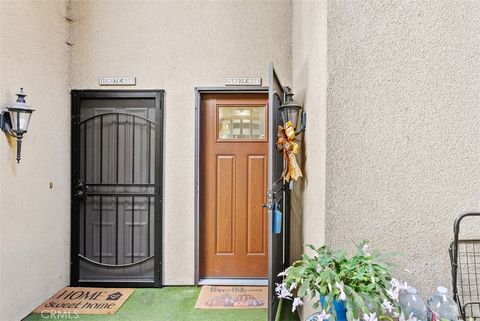 A home in La Mirada