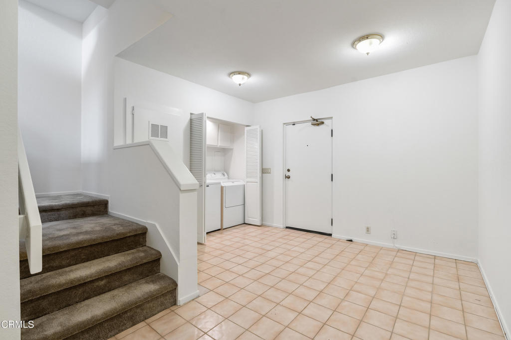 Photo 18 of 22 of 776 S Orange Grove Boulevard 12 townhome