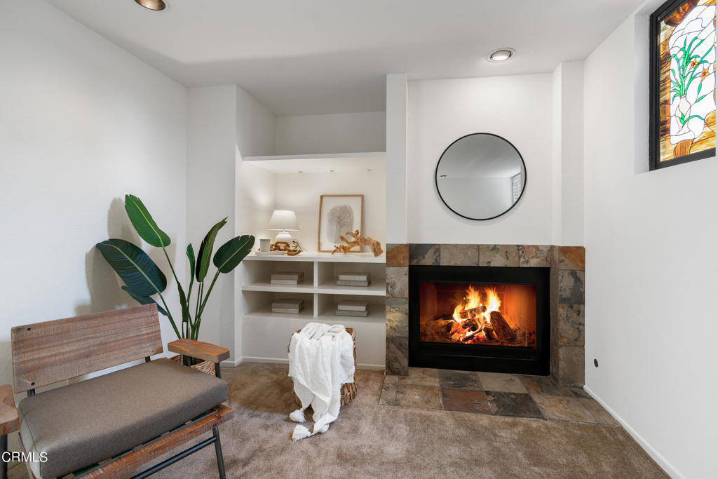 Photo 11 of 22 of 776 S Orange Grove Boulevard 12 townhome