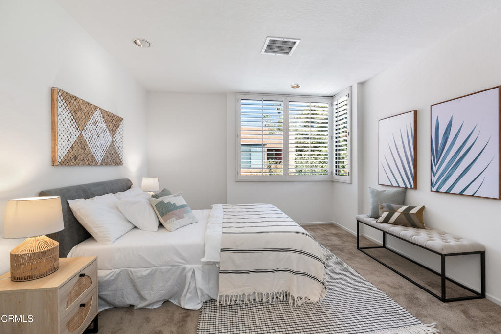 Photo 13 of 22 of 776 S Orange Grove Boulevard 12 townhome