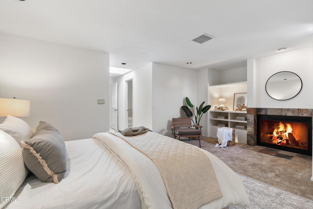 Photo 10 of 22 of 776 S Orange Grove Boulevard 12 townhome