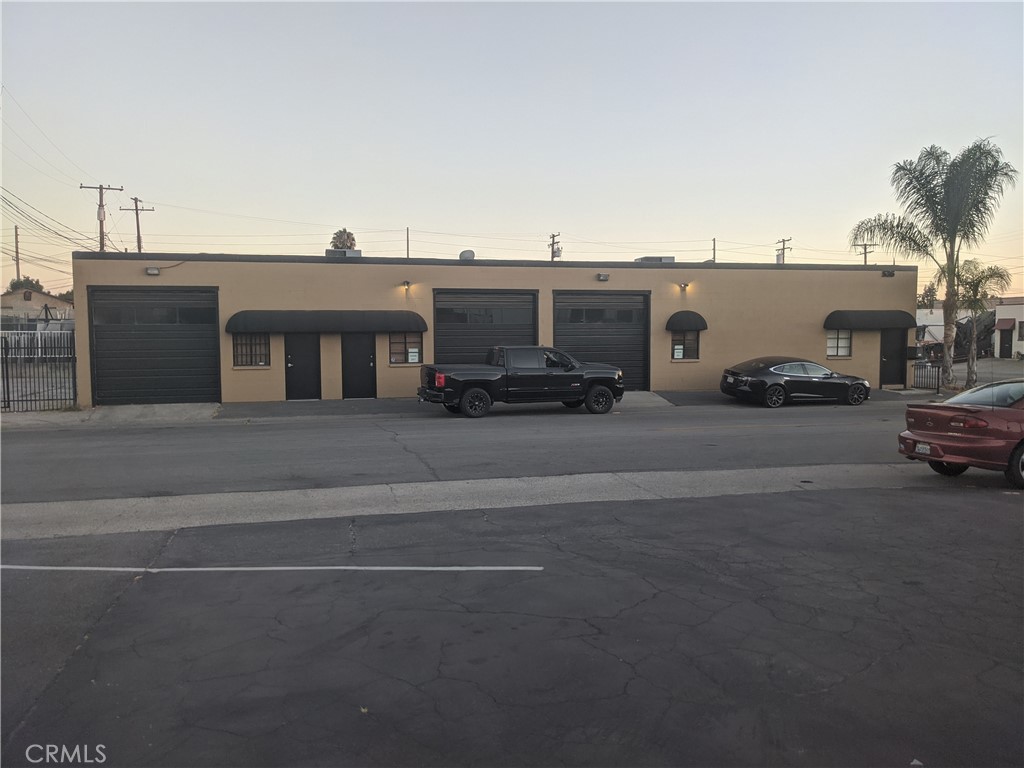536 W Mountain View Avenue