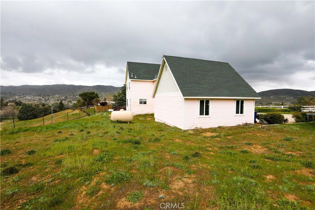 listing image 130728817946936893311