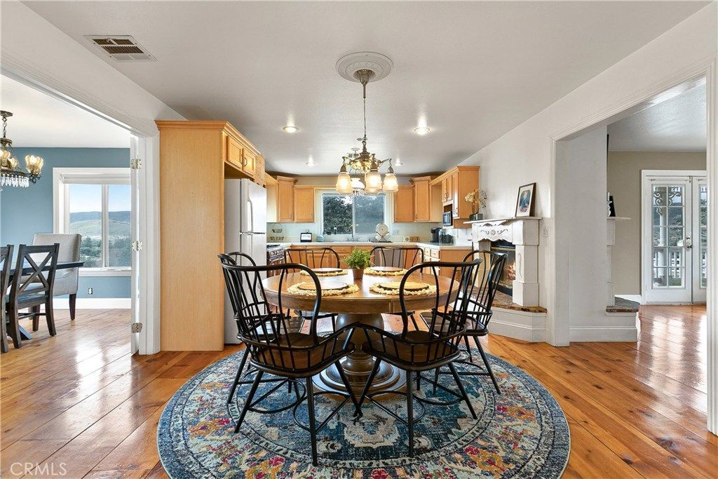 listing image 130727688108629660136