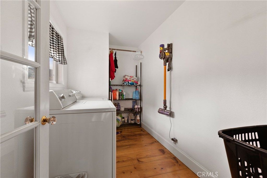 listing image 130723276322993629858