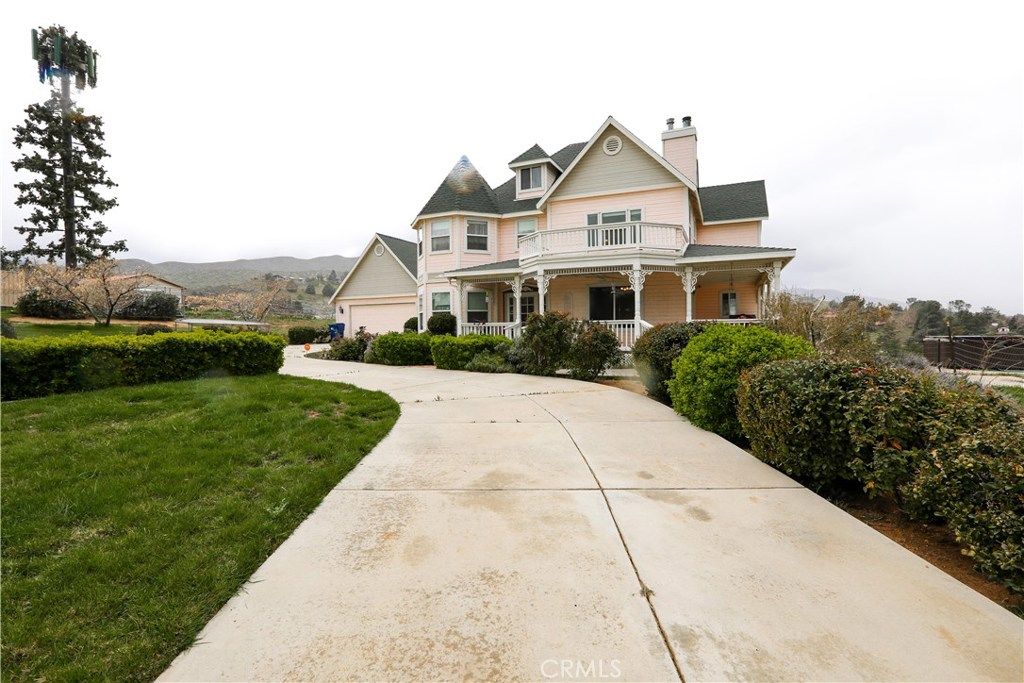 listing image 130729055446969017021