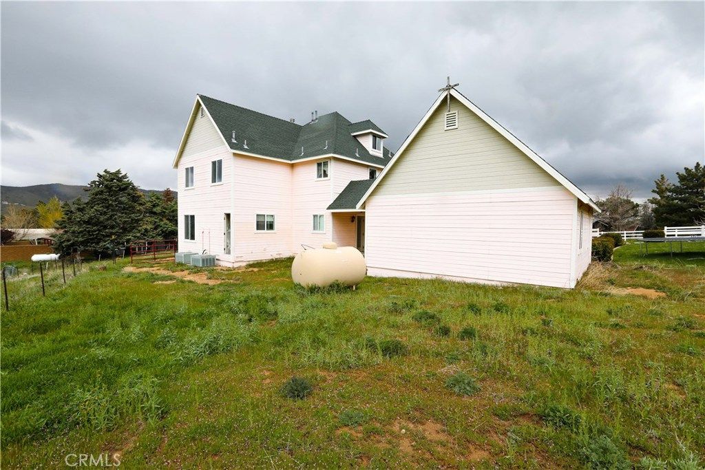 listing image 130720312459278602447