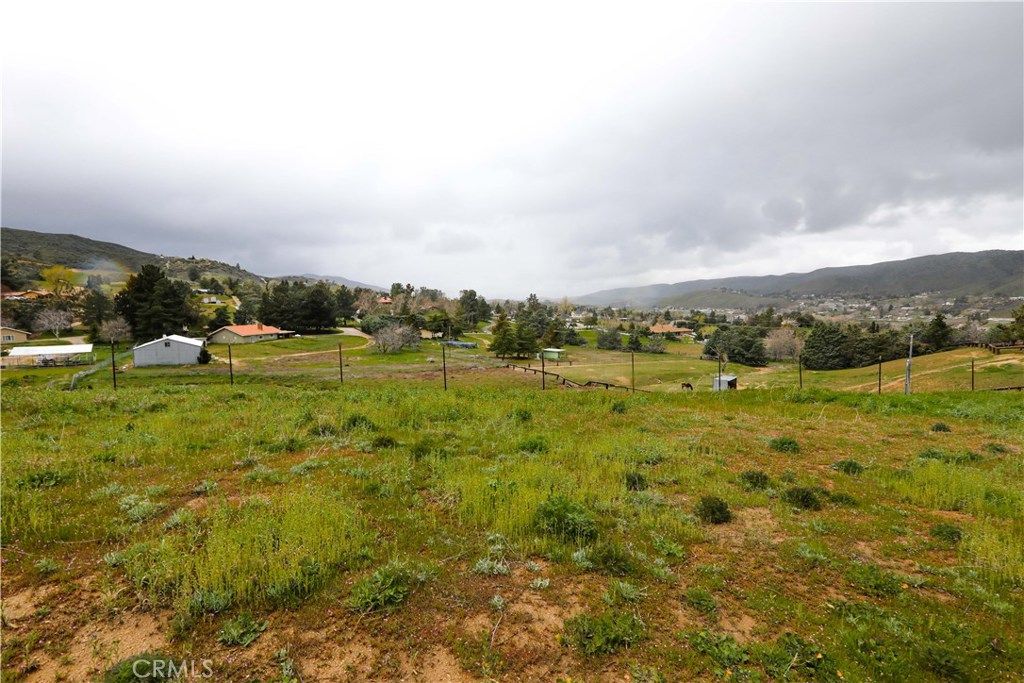 listing image 130720958642211827365