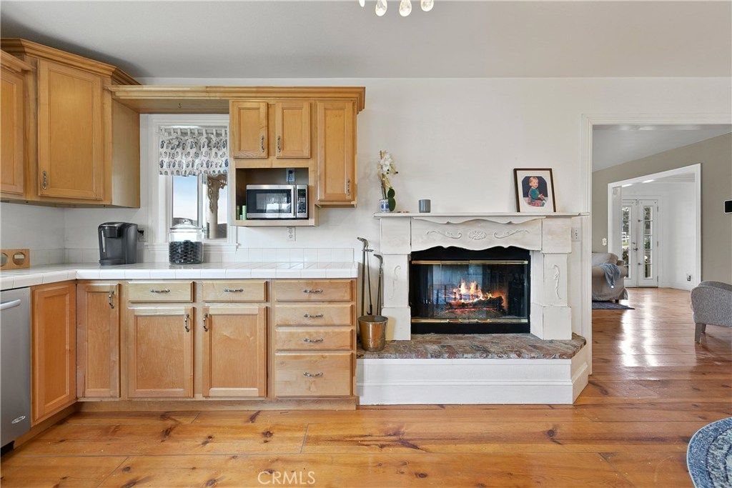 listing image 130721851831956316562